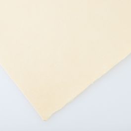 Europäisches Restaurierungs-Büttenpapier, handgeschöpft, lichter Ocker, vergé, 60 g/m², Bogen à 50 x 70 cm